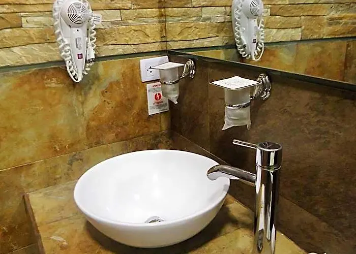 San Francisco Plaza Hotel 3*